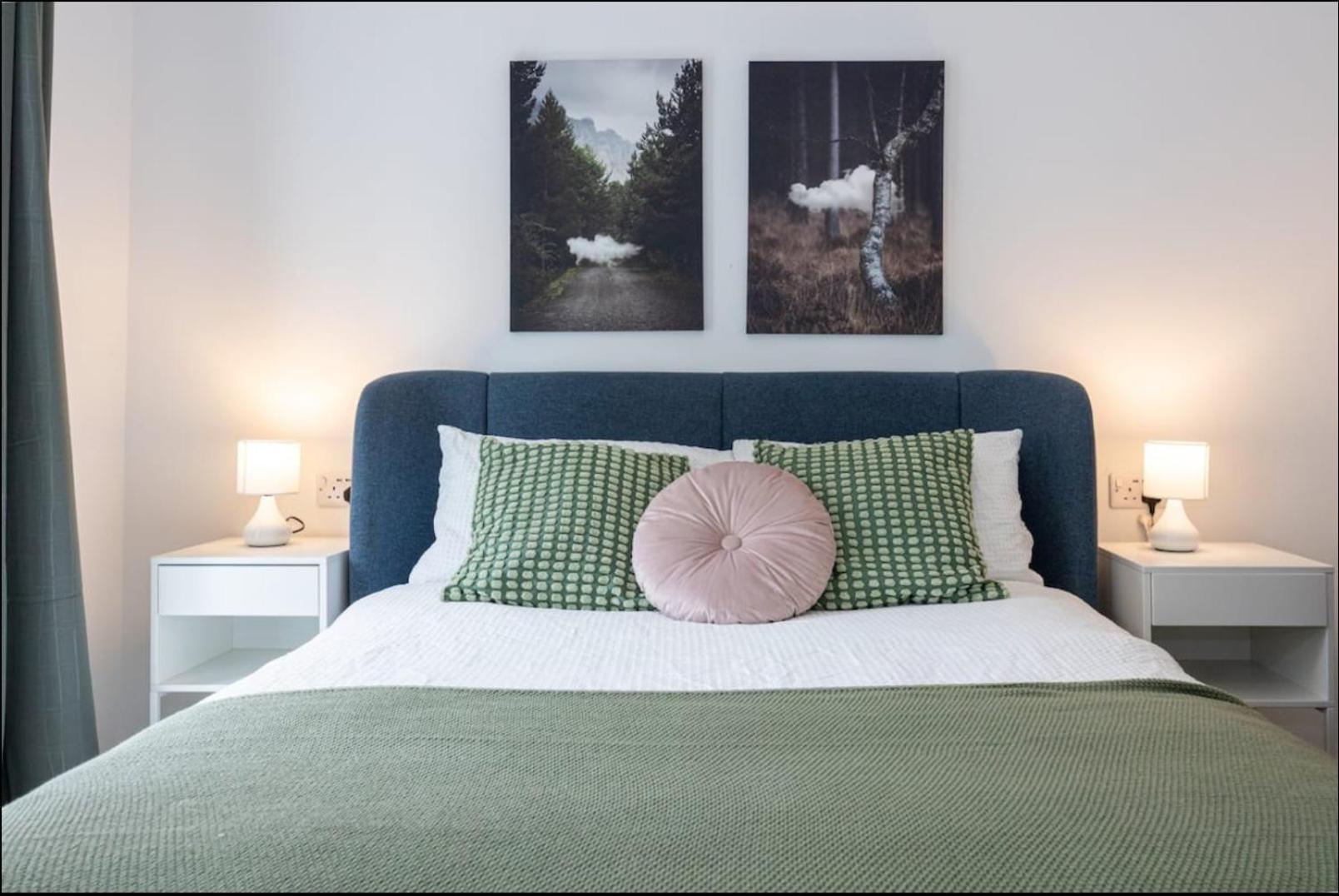 Elegance Retreat - 2 Bed Holiday Home With Parking Manchester Exterior foto